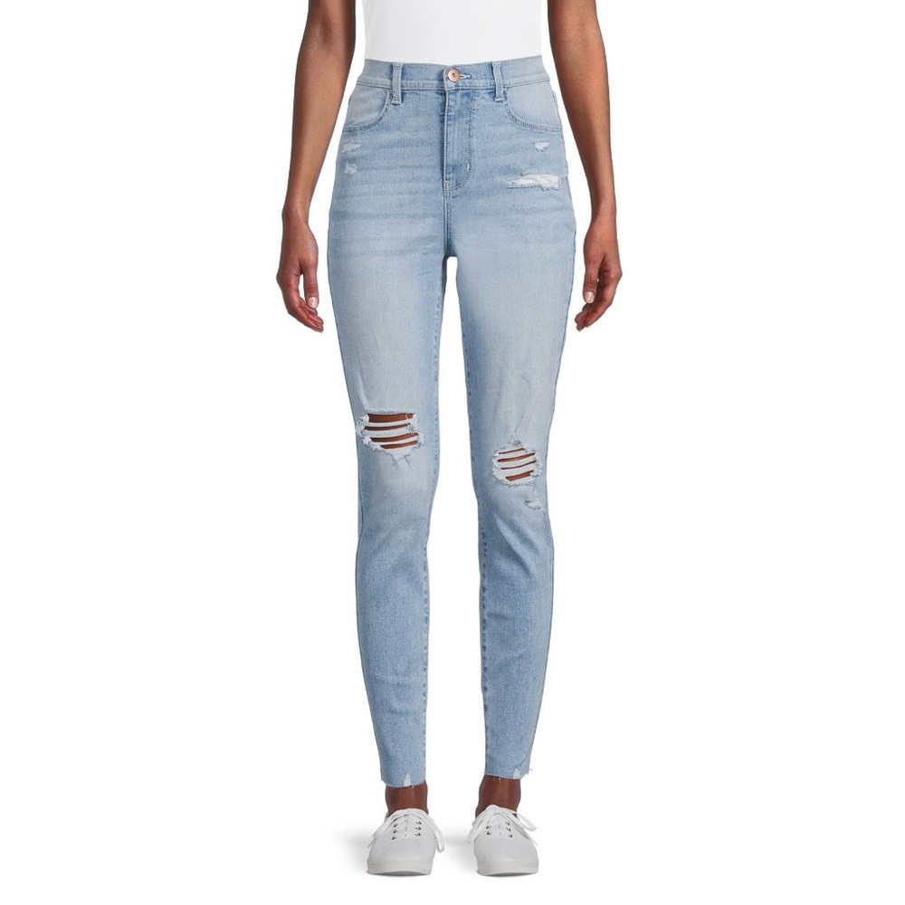 No Boundaries Light Wash Destructed Curvy Slim Jeans